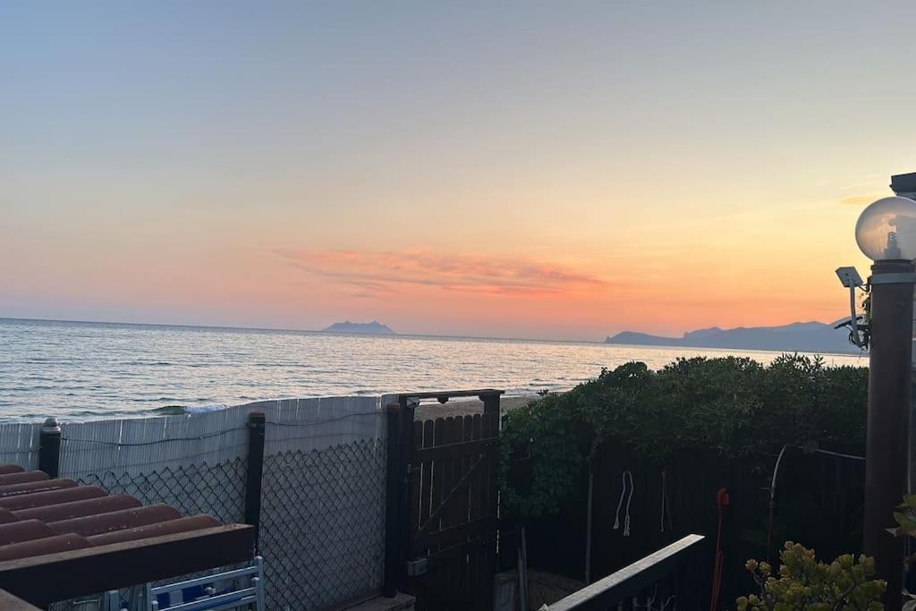 Casa Sulla Spiaggia A Sperlonga Con Parcheggio Gratuito Екстер'єр фото